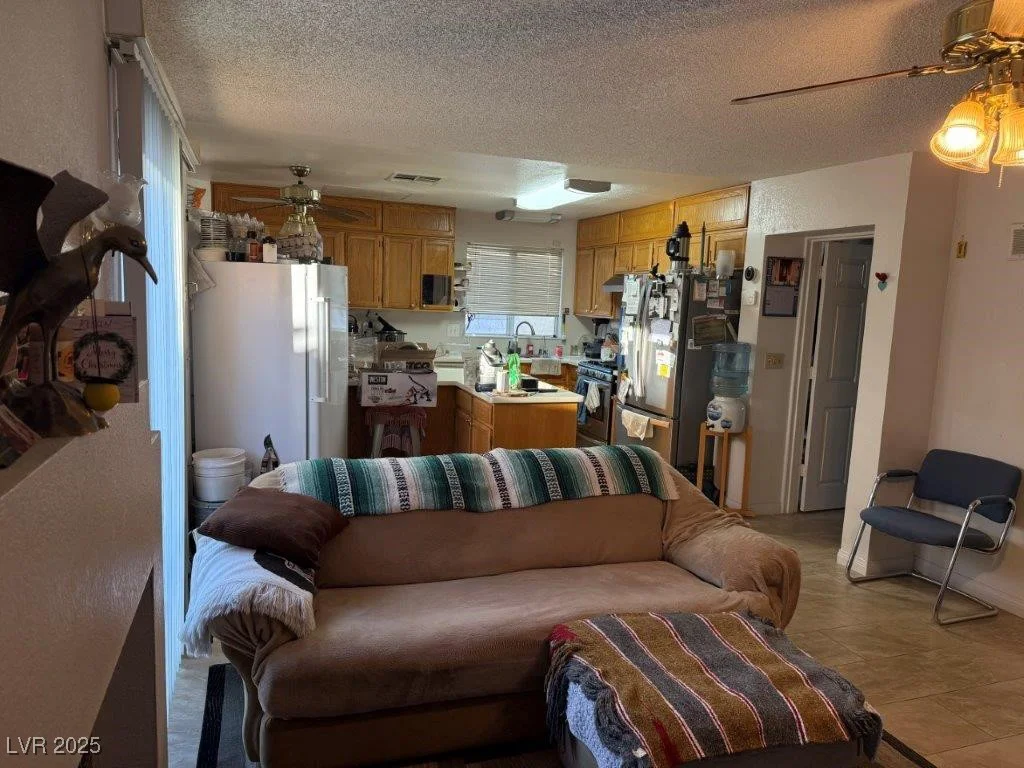 1325 Maplegrove, Las Vegas, NV 89108