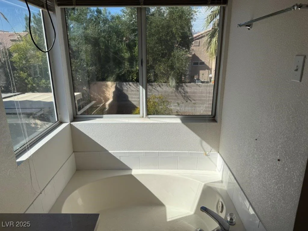 1325 Maplegrove, Las Vegas, NV 89108