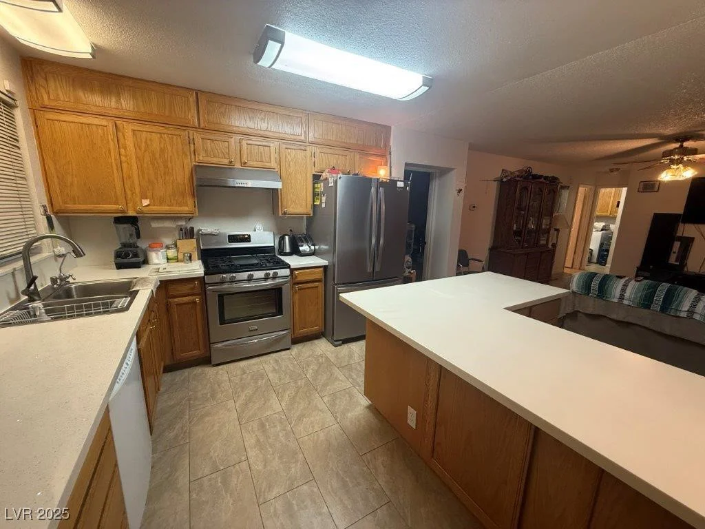 1325 Maplegrove, Las Vegas, NV 89108