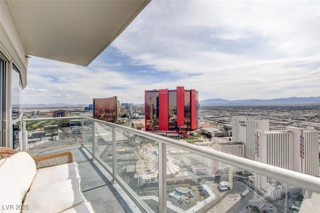 2700 Las Vegas, Las Vegas, NV 89109