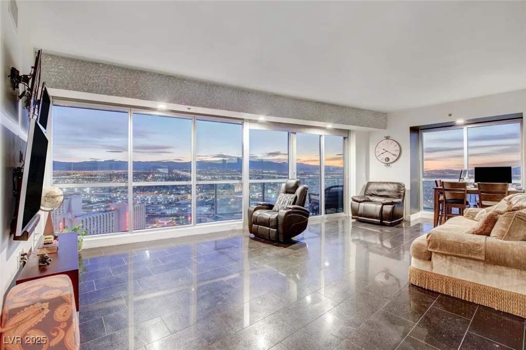 2700 Las Vegas, Las Vegas, NV 89109