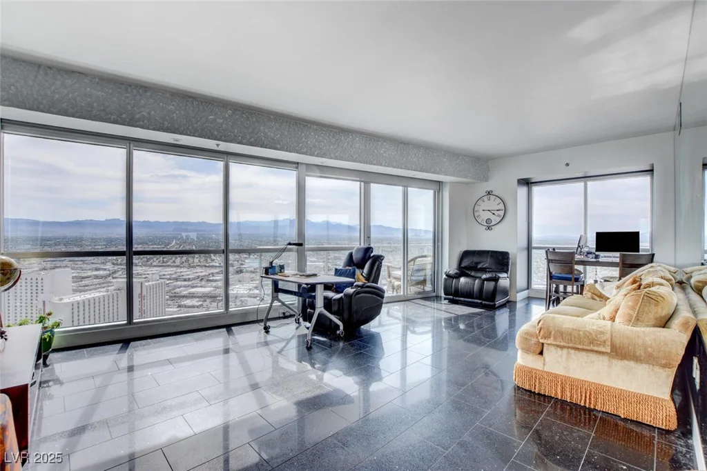 2700 Las Vegas, Las Vegas, NV 89109