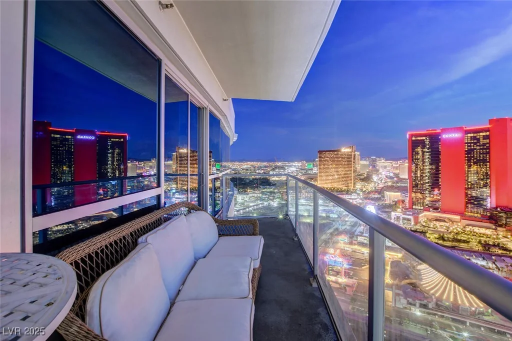 2700 Las Vegas, Las Vegas, NV 89109