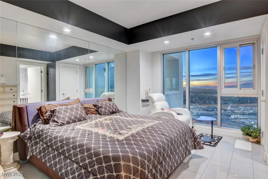 2700 Las Vegas, Las Vegas, NV 89109