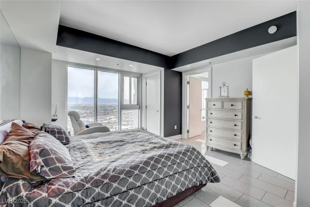 2700 Las Vegas, Las Vegas, NV 89109
