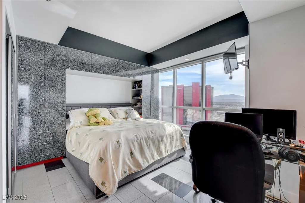2700 Las Vegas, Las Vegas, NV 89109