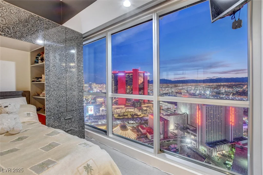 2700 Las Vegas, Las Vegas, NV 89109