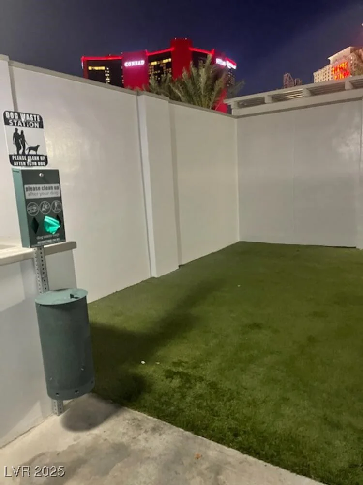 2700 Las Vegas, Las Vegas, NV 89109