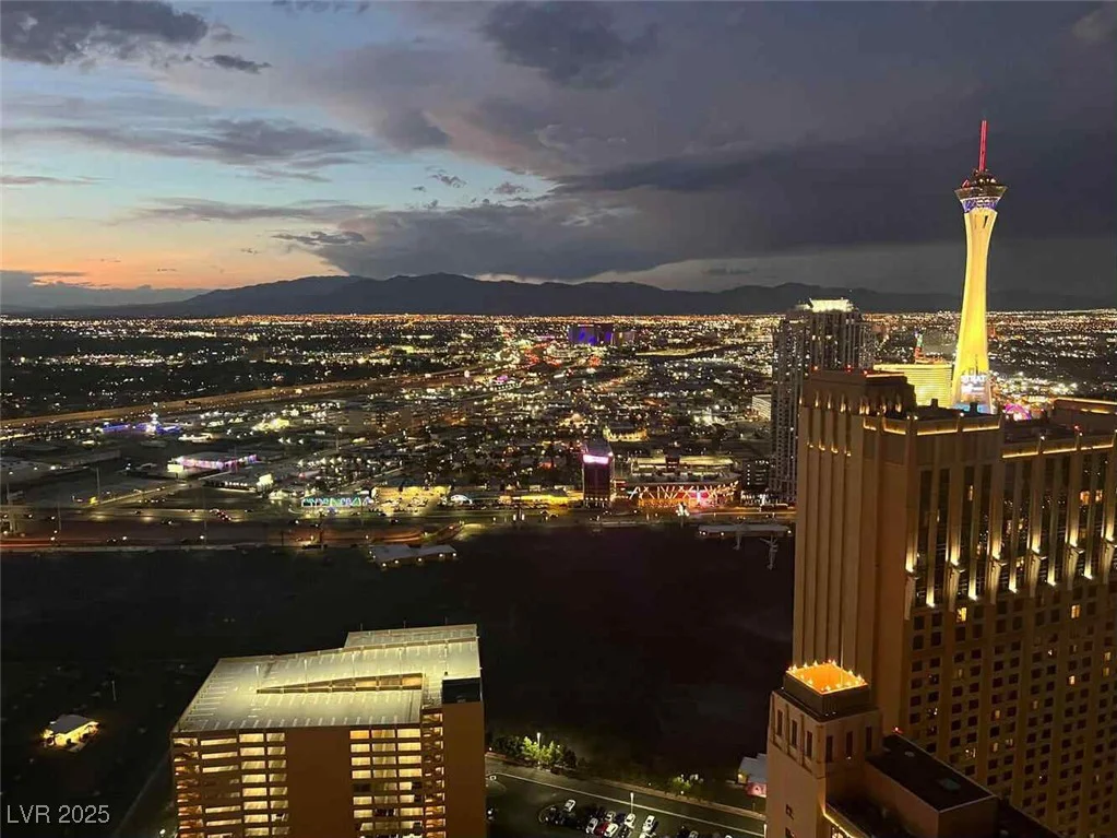 2700 Las Vegas, Las Vegas, NV 89109