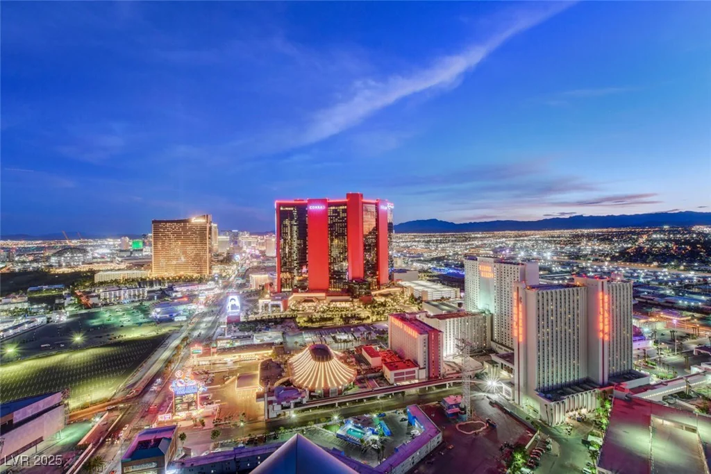 2700 Las Vegas, Las Vegas, NV 89109