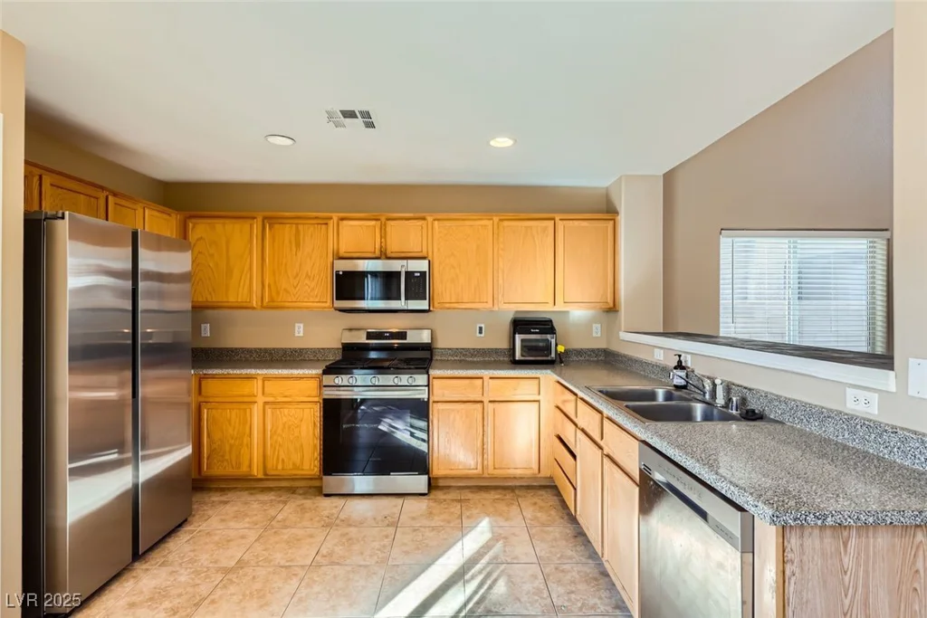 1342 Louisiana Lakes, Las Vegas, NV 89183