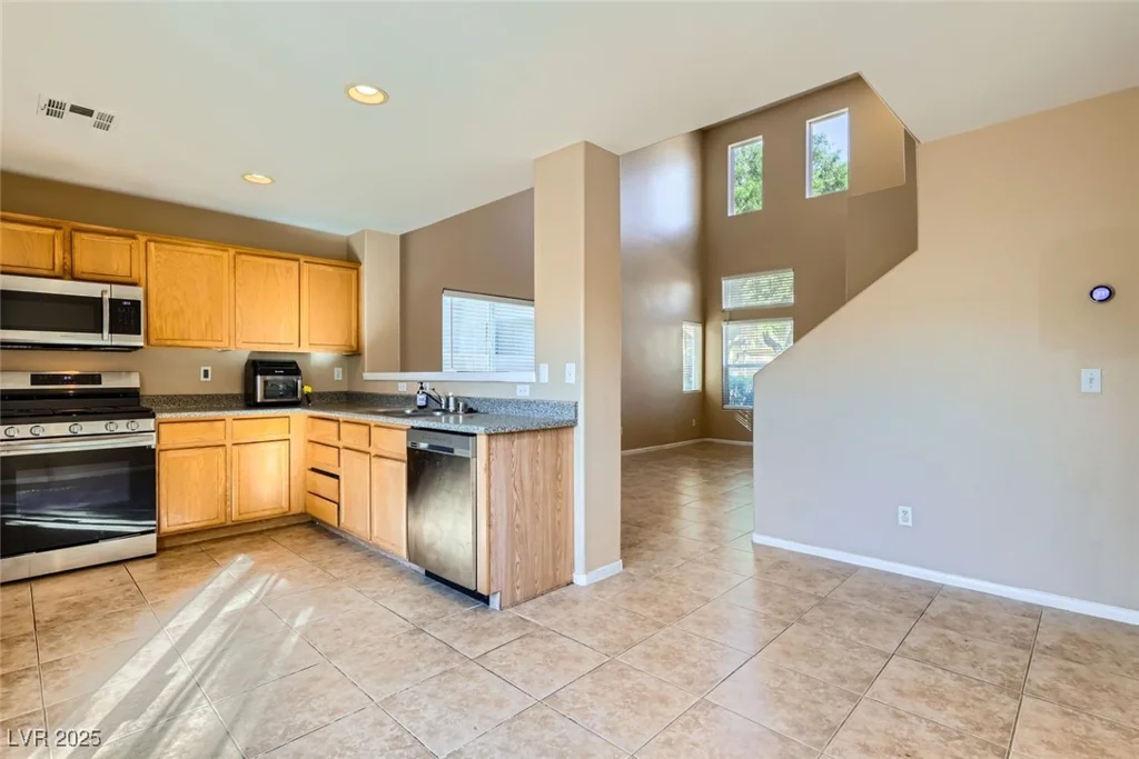 1342 Louisiana Lakes, Las Vegas, NV 89183