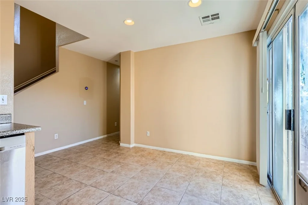 1342 Louisiana Lakes, Las Vegas, NV 89183