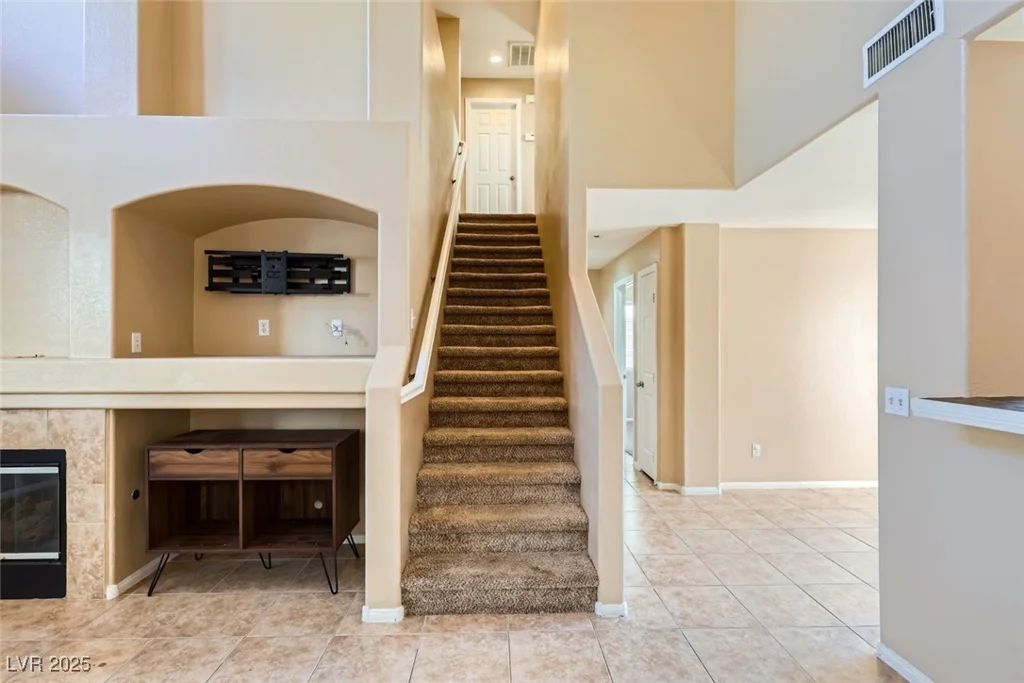 1342 Louisiana Lakes, Las Vegas, NV 89183
