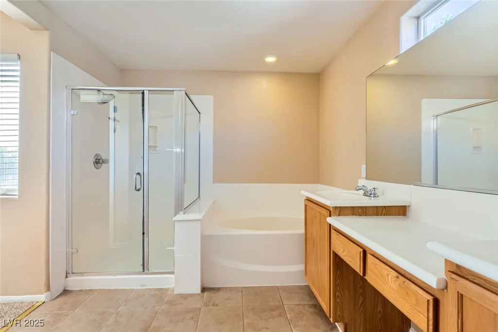1342 Louisiana Lakes, Las Vegas, NV 89183