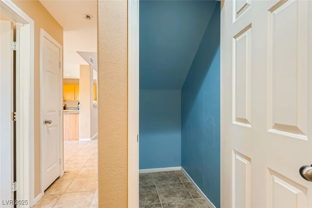 1342 Louisiana Lakes, Las Vegas, NV 89183