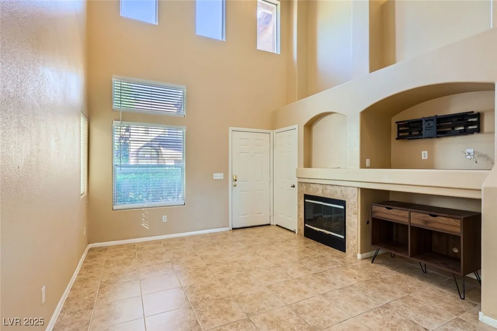 1342 Louisiana Lakes, Las Vegas, NV 89183