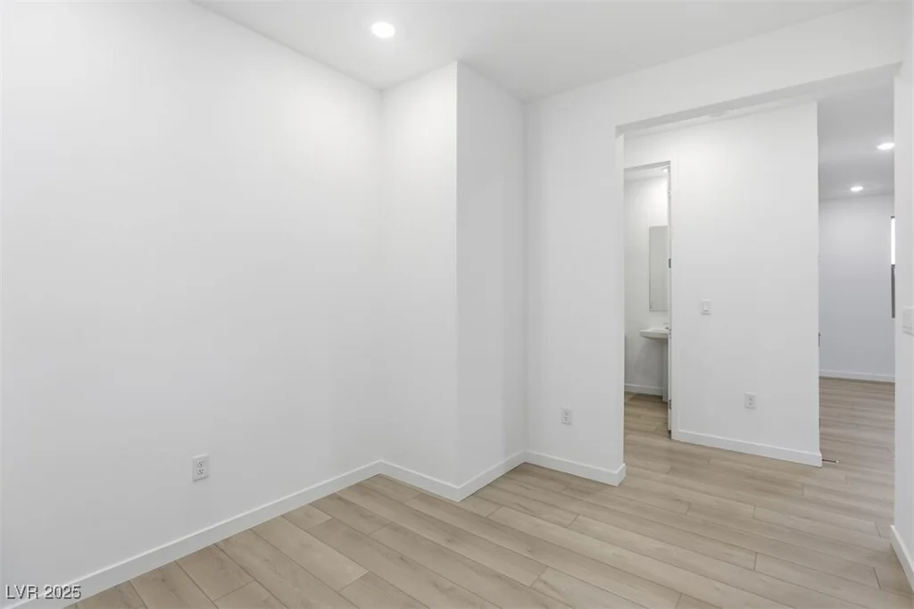 94 Tardando, Henderson, NV 89015