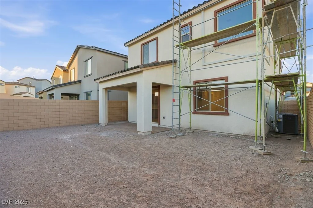 94 Tardando, Henderson, NV 89015