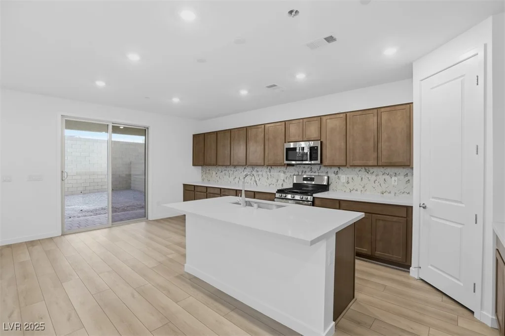 94 Tardando, Henderson, NV 89015