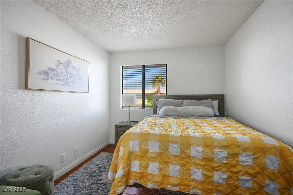 1381 University, Las Vegas, NV 89119