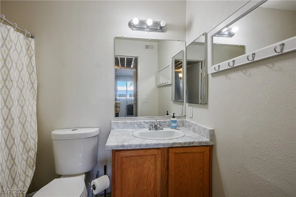 1381 University, Las Vegas, NV 89119