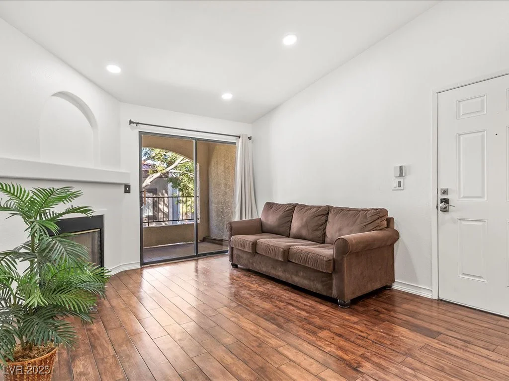 950 Seven Hills, Henderson, NV 89052