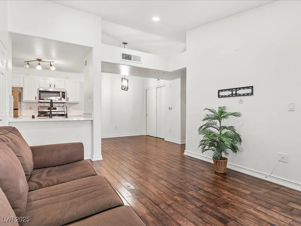 950 Seven Hills, Henderson, NV 89052