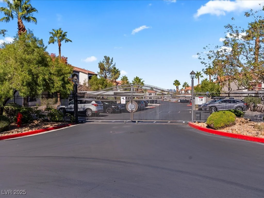 950 Seven Hills, Henderson, NV 89052