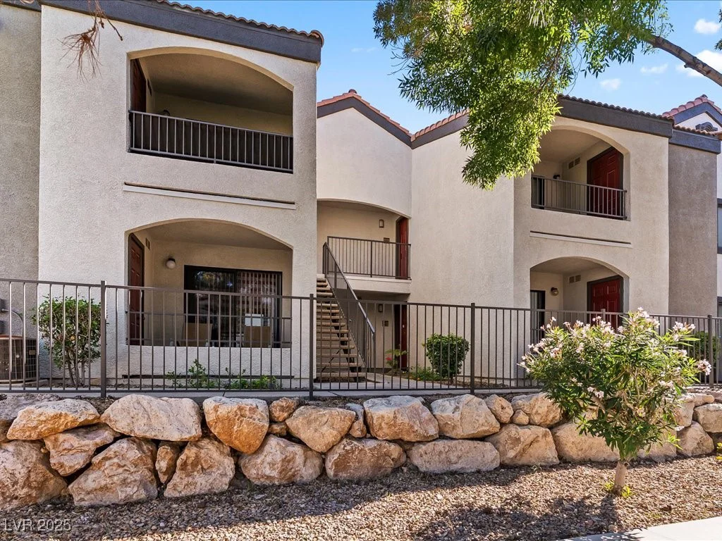 950 Seven Hills, Henderson, NV 89052