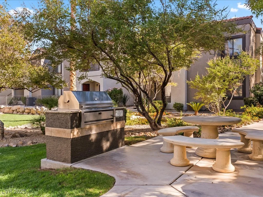 950 Seven Hills, Henderson, NV 89052