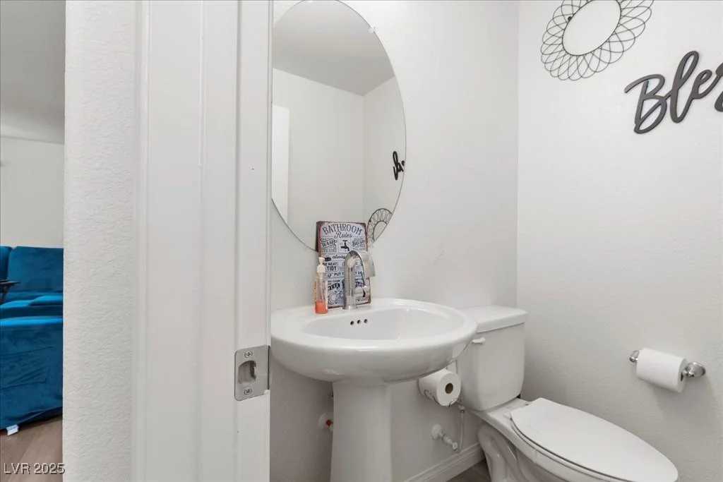 6855 Evening Orchid, North Las Vegas, NV 89086