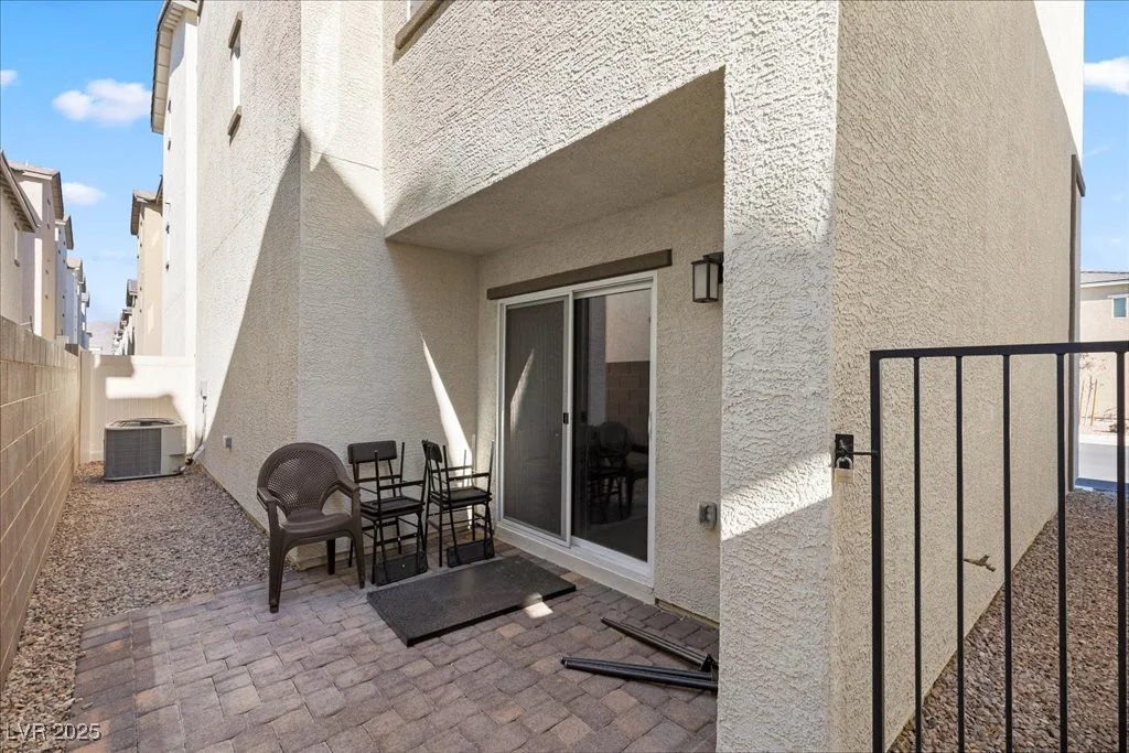 6855 Evening Orchid, North Las Vegas, NV 89086