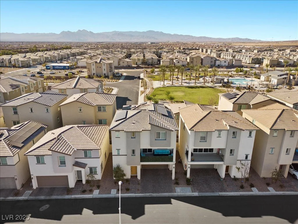 6855 Evening Orchid, North Las Vegas, NV 89086