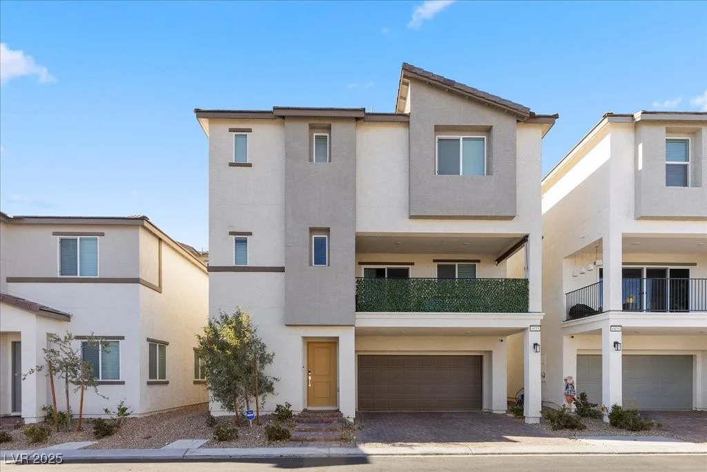 6855 Evening Orchid, North Las Vegas, NV 89086