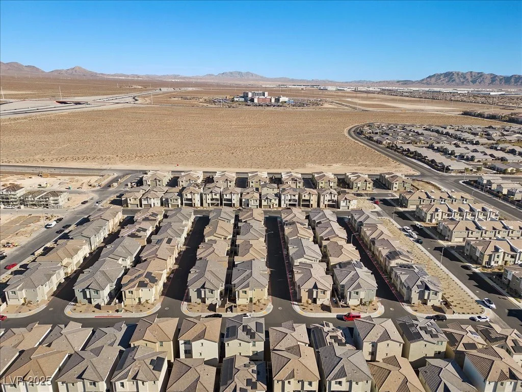 6855 Evening Orchid, North Las Vegas, NV 89086