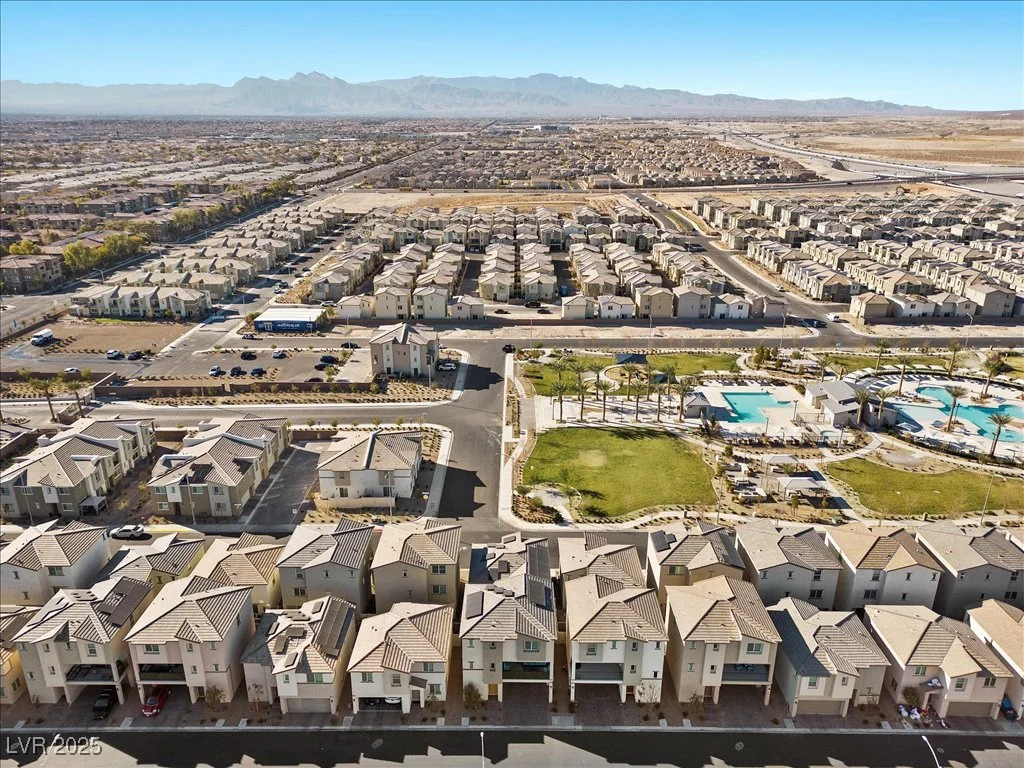 6855 Evening Orchid, North Las Vegas, NV 89086