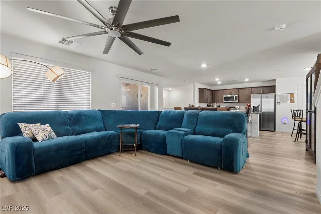 6855 Evening Orchid, North Las Vegas, NV 89086