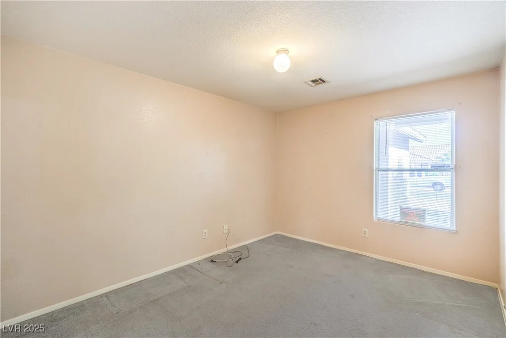 4105 Hollis, North Las Vegas, NV 89032