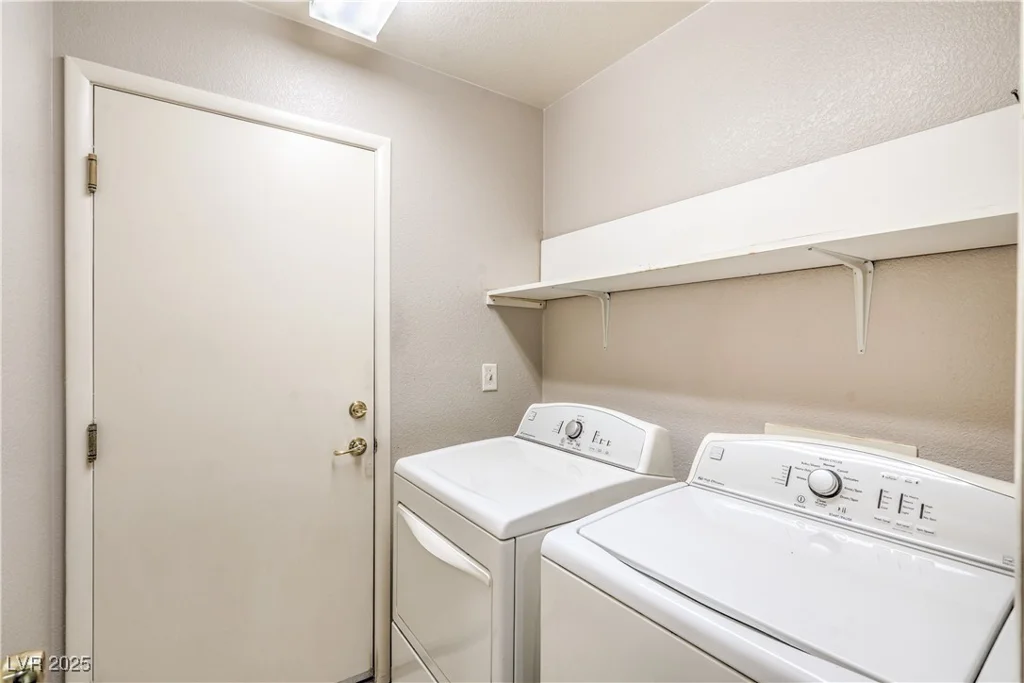 4105 Hollis, North Las Vegas, NV 89032