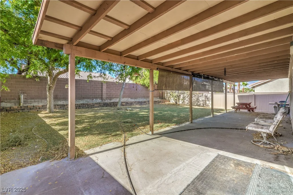 4105 Hollis, North Las Vegas, NV 89032
