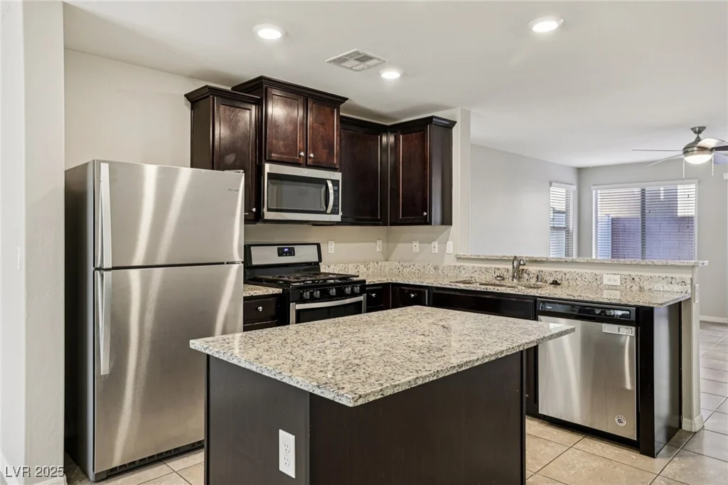 6240 Clackamas, Las Vegas, NV 89122