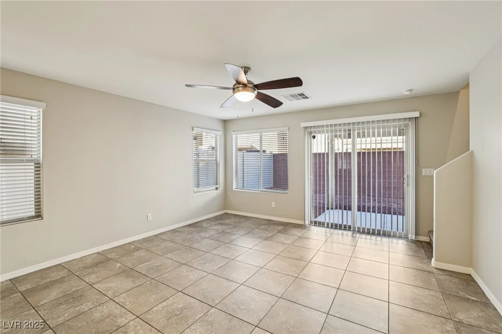 6240 Clackamas, Las Vegas, NV 89122