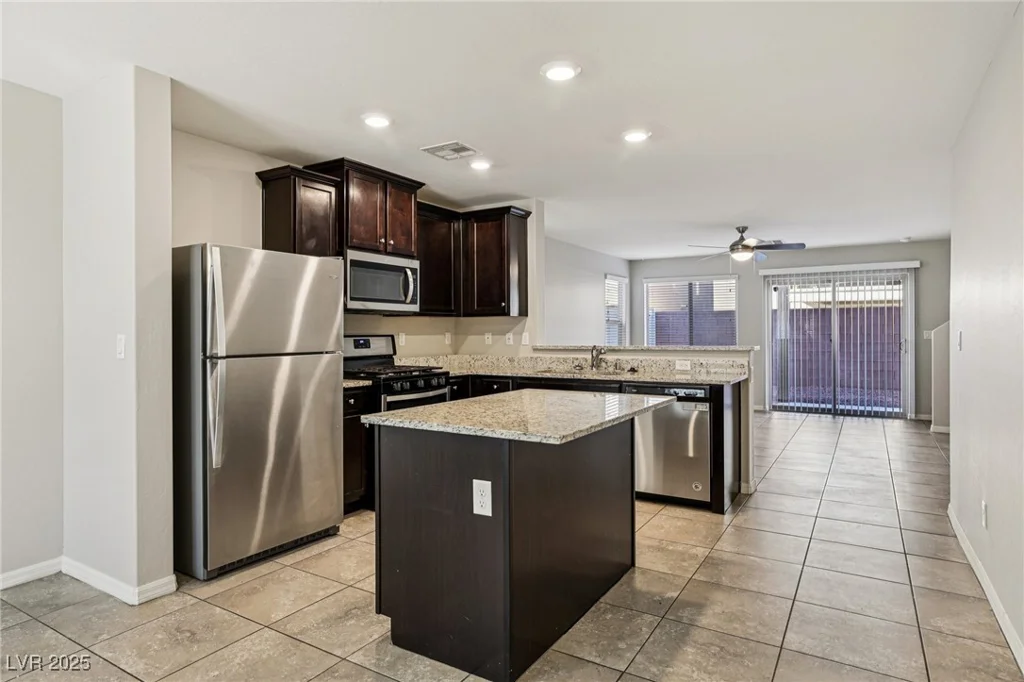 6240 Clackamas, Las Vegas, NV 89122