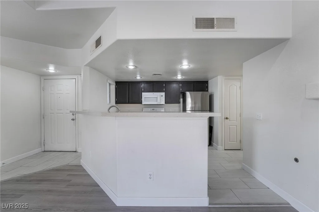 7400 Flamingo, Las Vegas, NV 89147