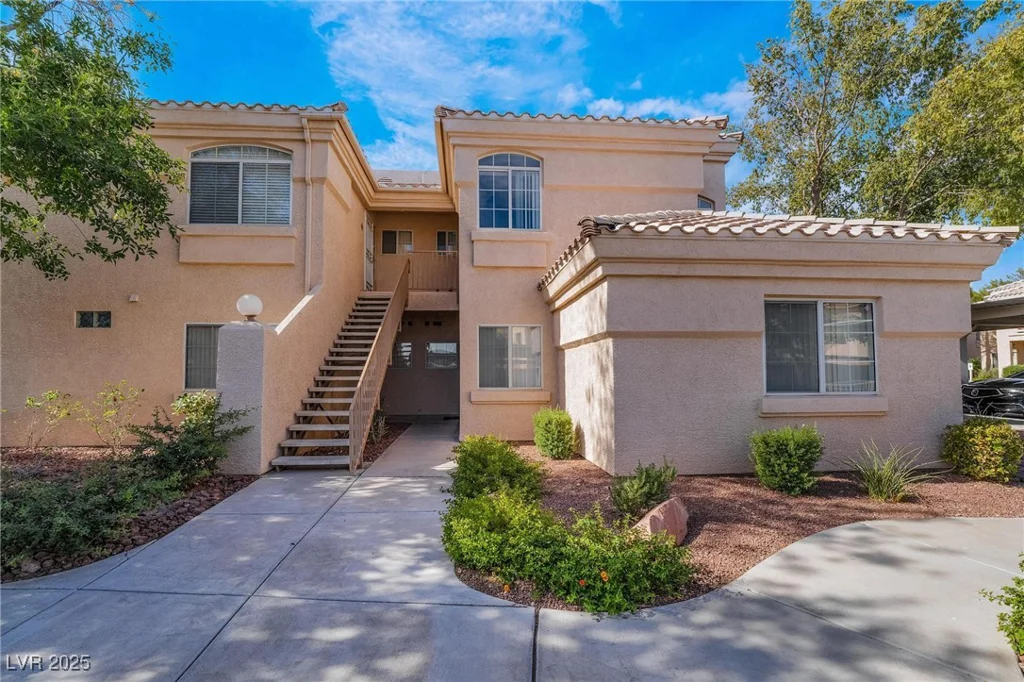 7400 Flamingo, Las Vegas, NV 89147