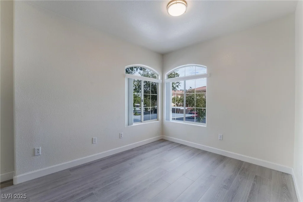 7400 Flamingo, Las Vegas, NV 89147