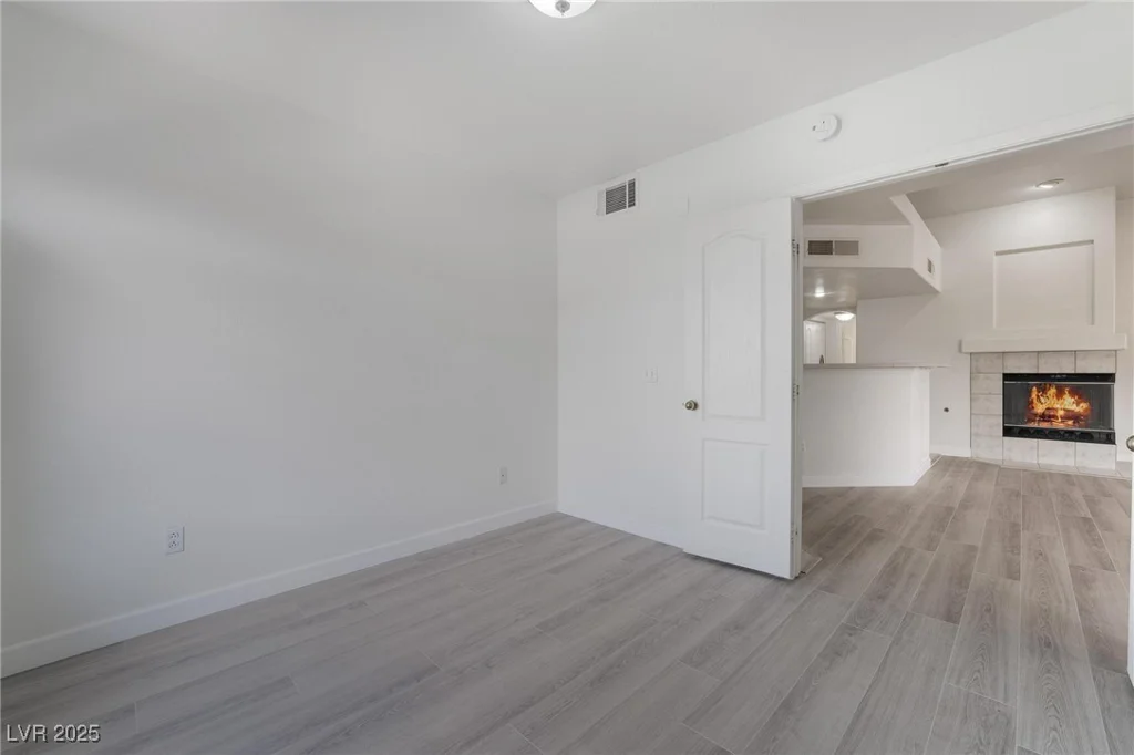 7400 Flamingo, Las Vegas, NV 89147