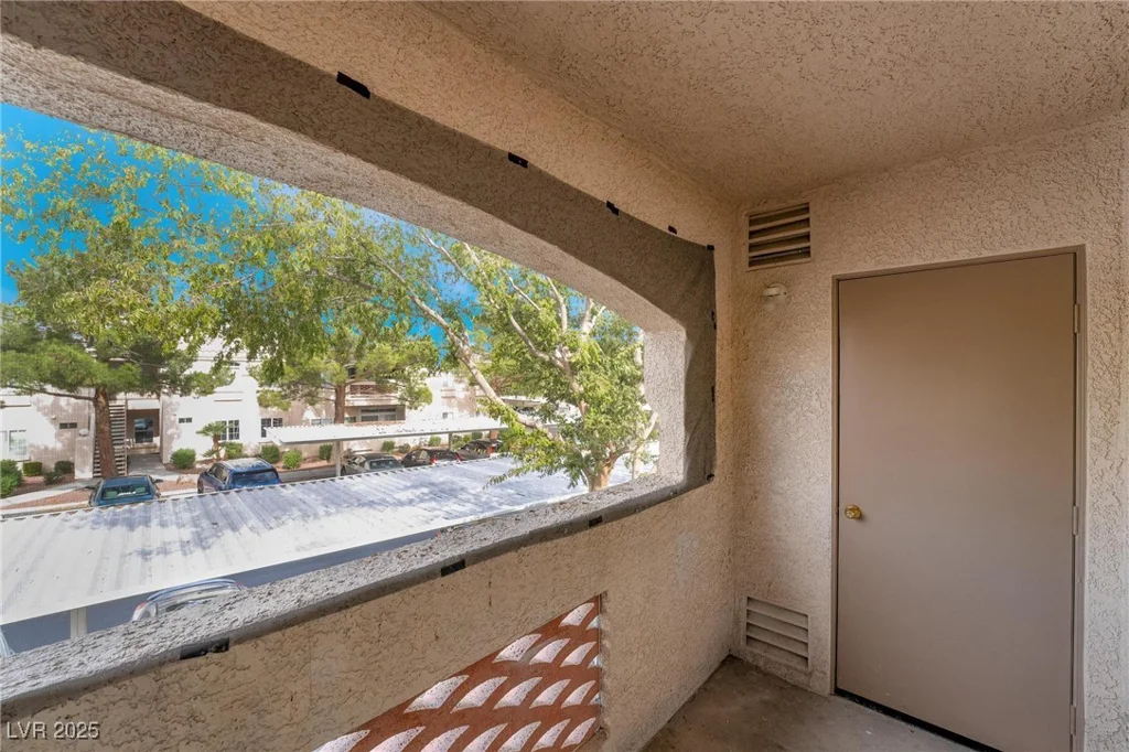 7400 Flamingo, Las Vegas, NV 89147