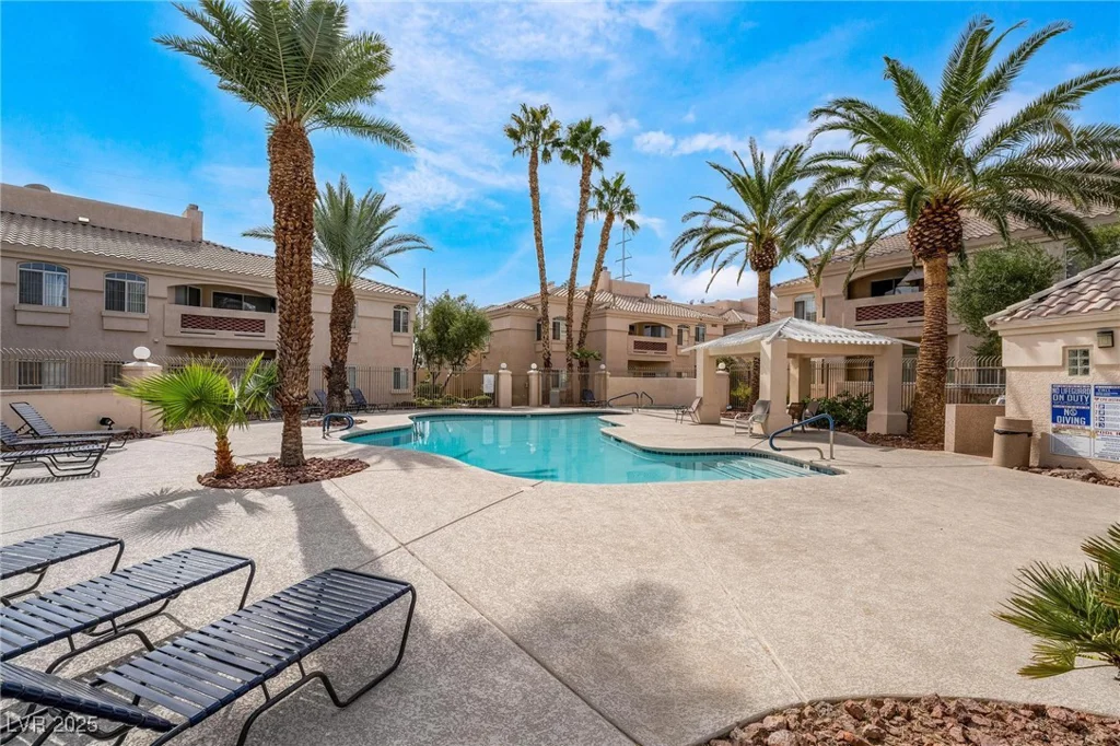7400 Flamingo, Las Vegas, NV 89147